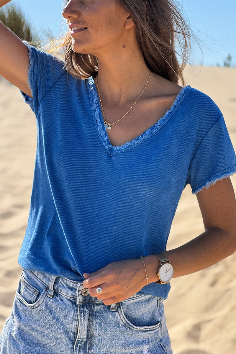 Tshirt coton stretch bleu roi délavé finitions petites franges