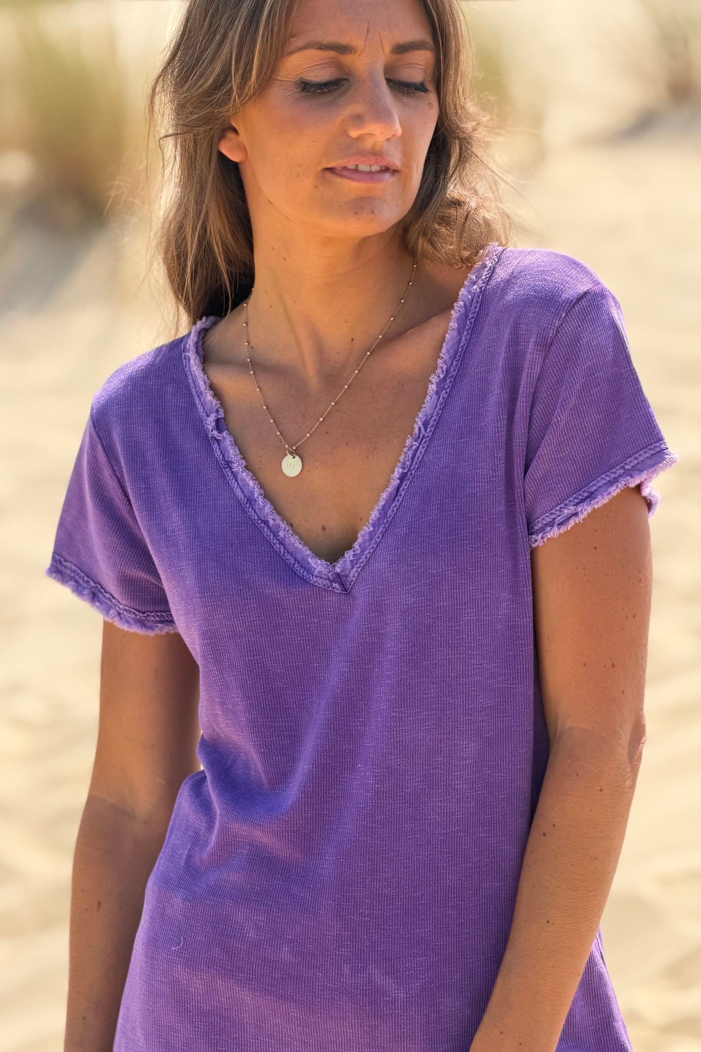 Tshirt coton stretch violet délavé finitions petites franges