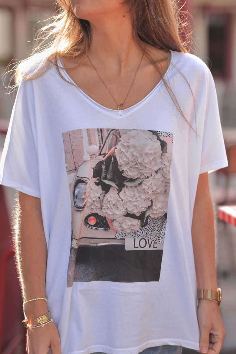 Tshirt coupe loose blanc en coton imprimé voiture beige et hortensia