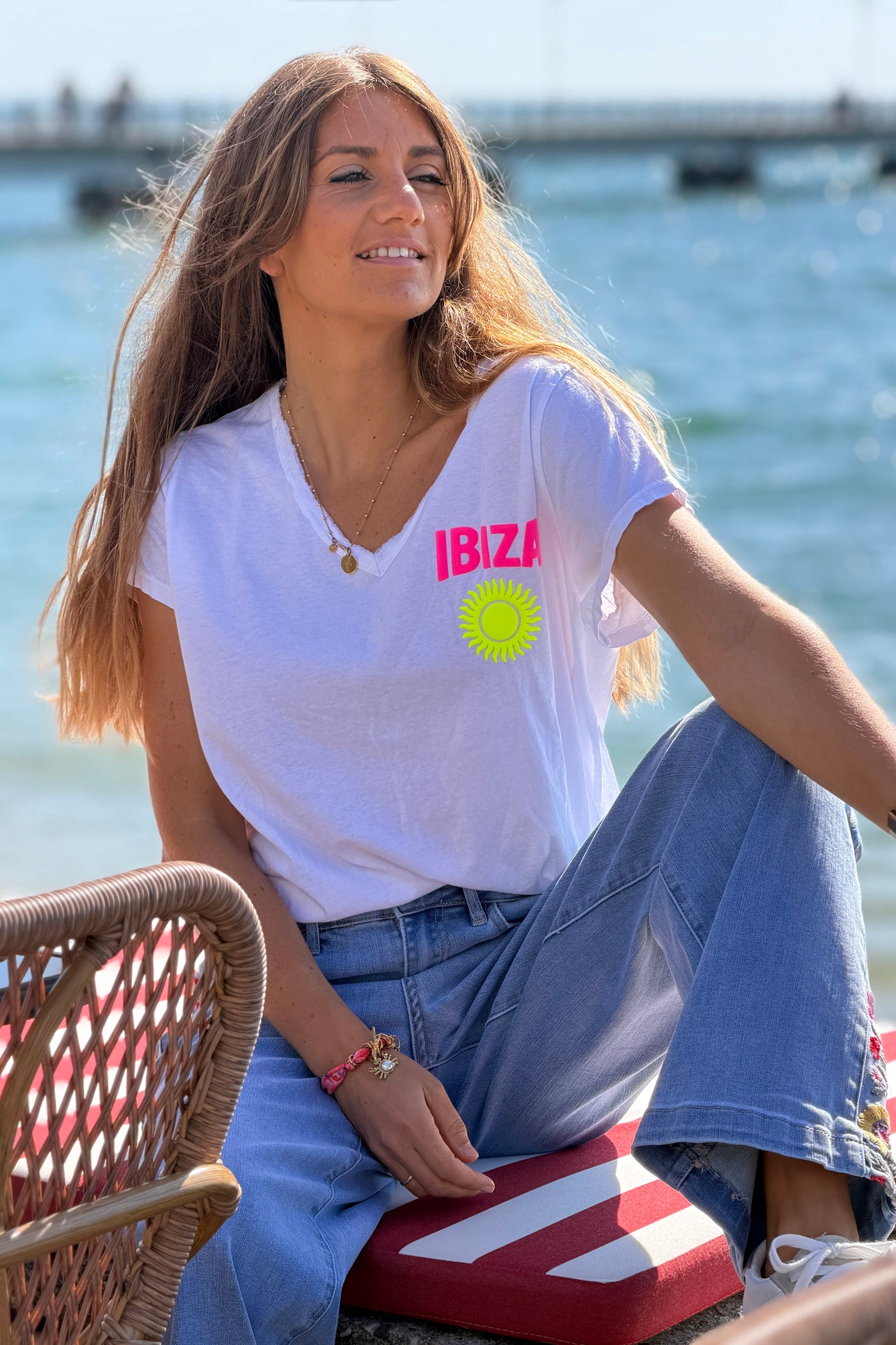 Tshirt en coton blanc Ibiza soleil sérigraphie puff relief