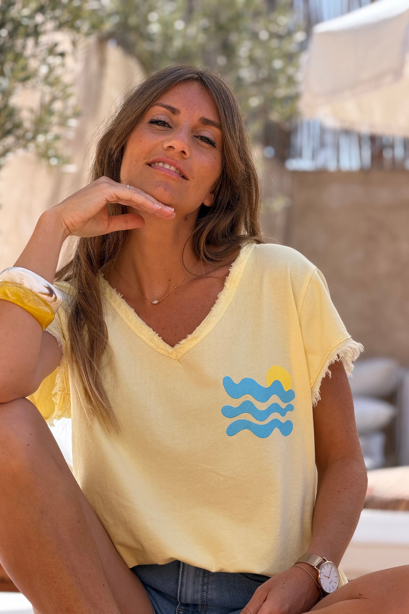 Tshirt jaune stretch et large vague et Cote d'Azur détail franges