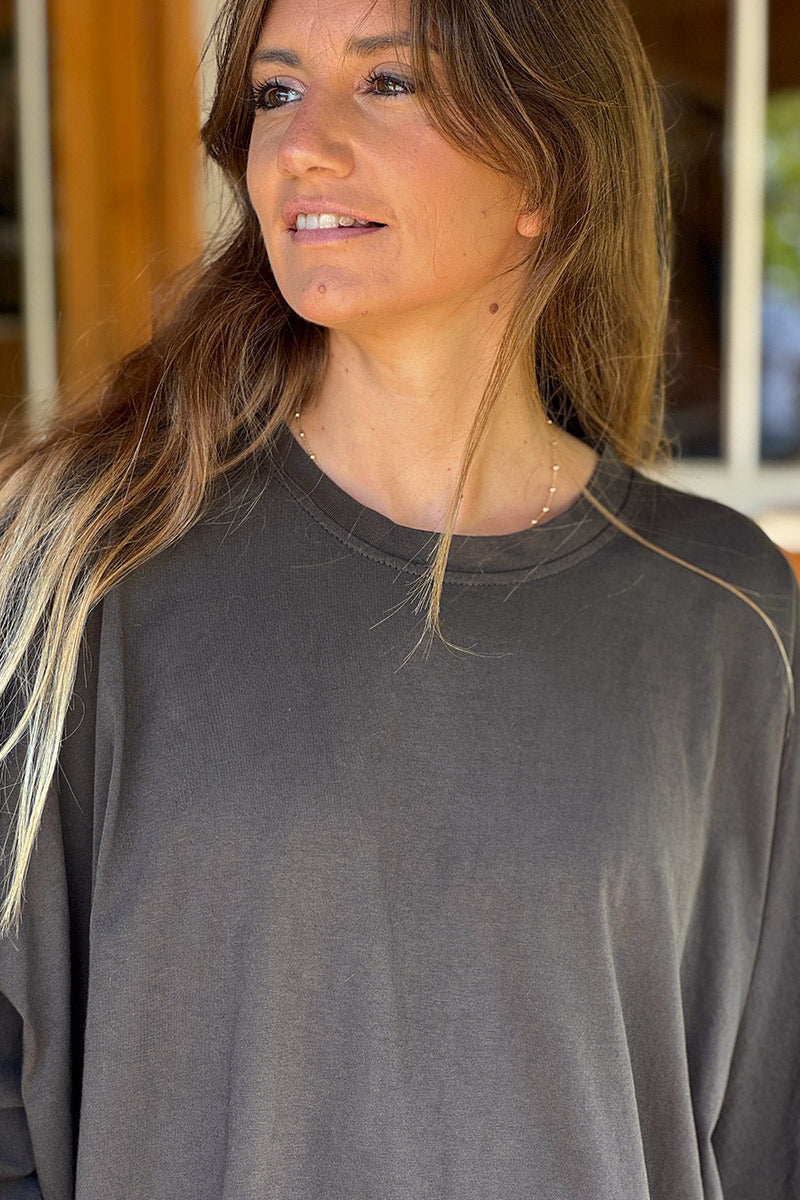 Tshirt large et loose marron en coton détail couture élastique manches et bas