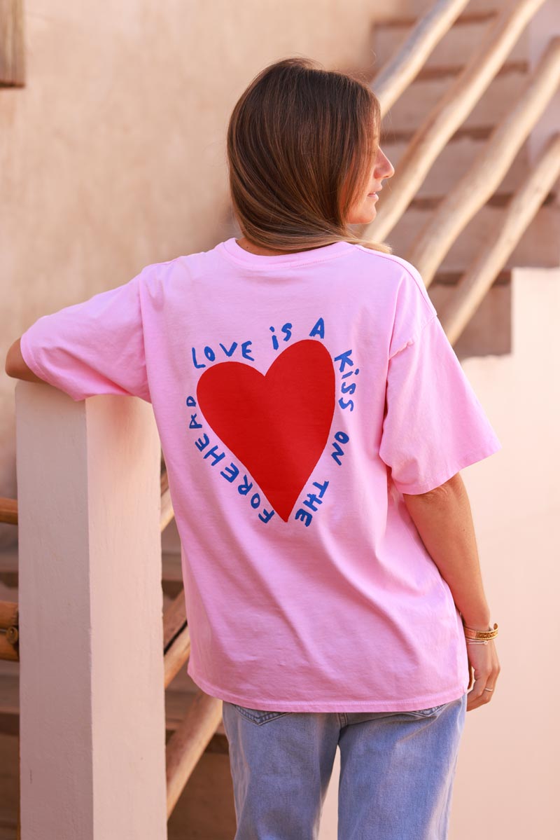 T-shirt loose rose col rond manches courtes cœur et écriture devant et dos