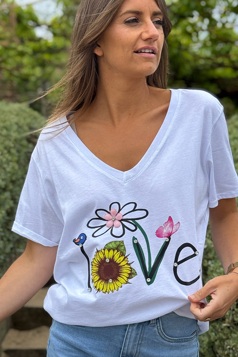 T-shirt manches courtes blanc col V logo love et fleurs en transfert avec strass