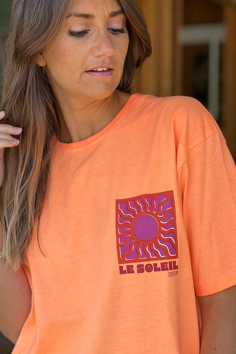 T- shirt orange fluo en coton Le Soleil rose et orange devant et dos