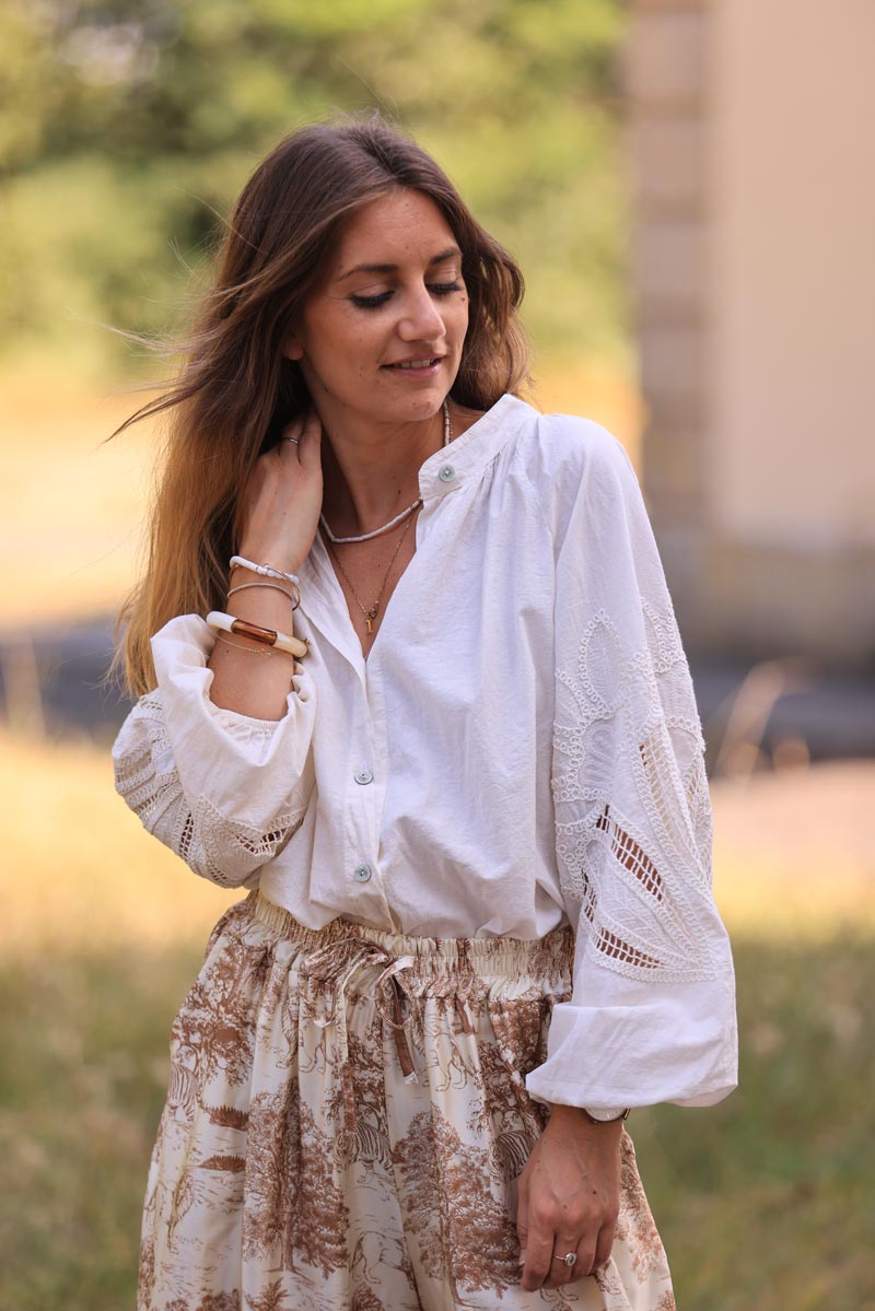 Chemise tunique écrue à boutons manches ajourées motifs en crochet