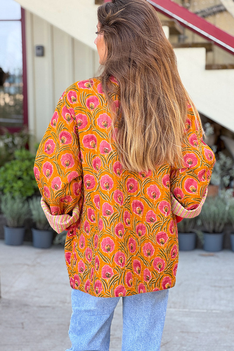 Veste en gaze de coton matelassé rouille imprimé coquelicots peints
