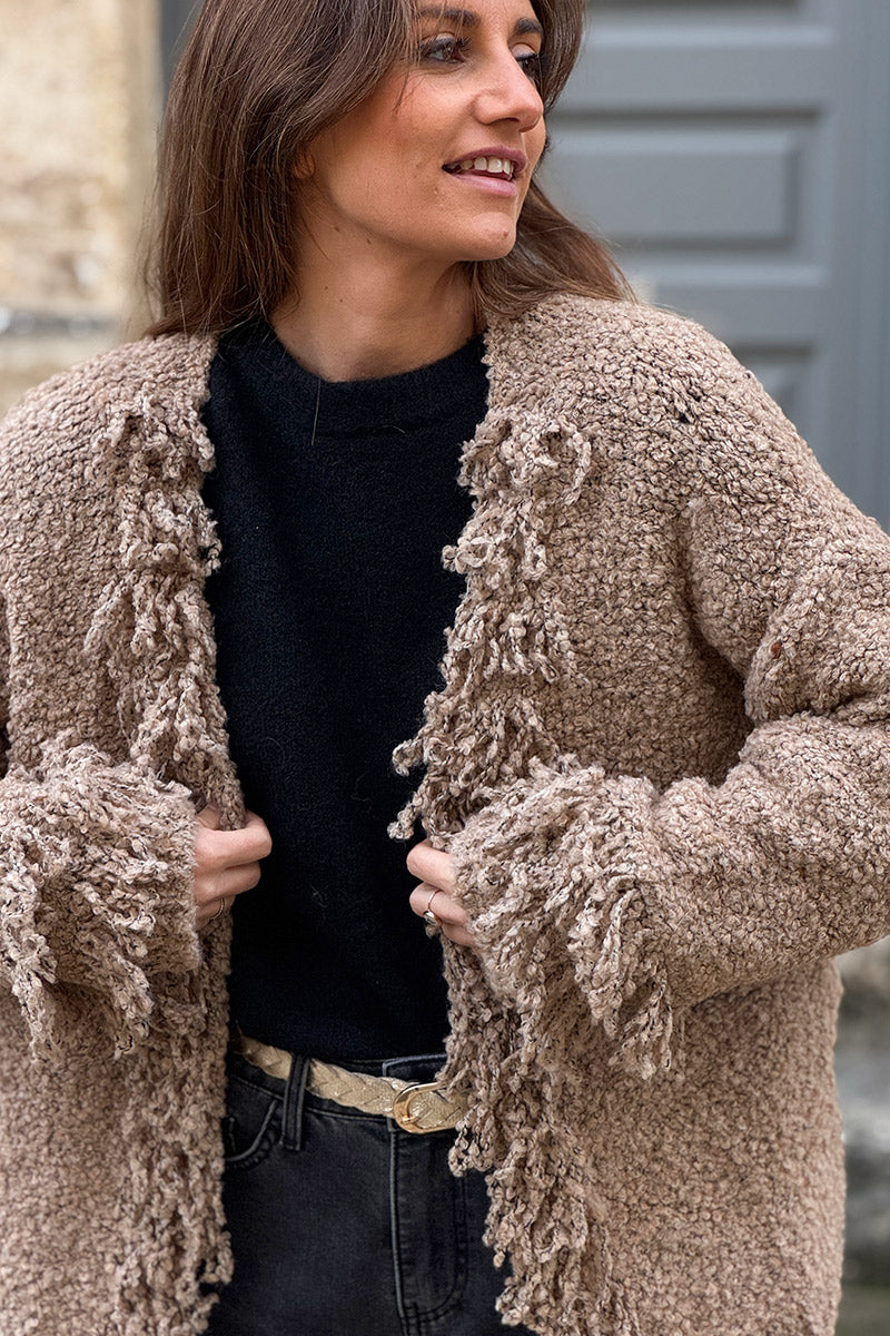 Veste en laine mélangée et alpaga camel maille bouclette franges aux manches et col