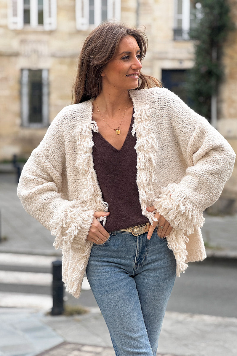 Veste en laine mélangée et alpaga écrue maille bouclette franges aux manches et col