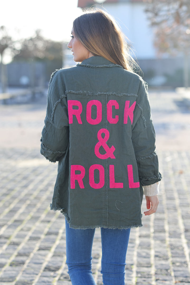 Veste en jean kaki oversize finitions franges Rock and Roll en bouclettes fuchsia