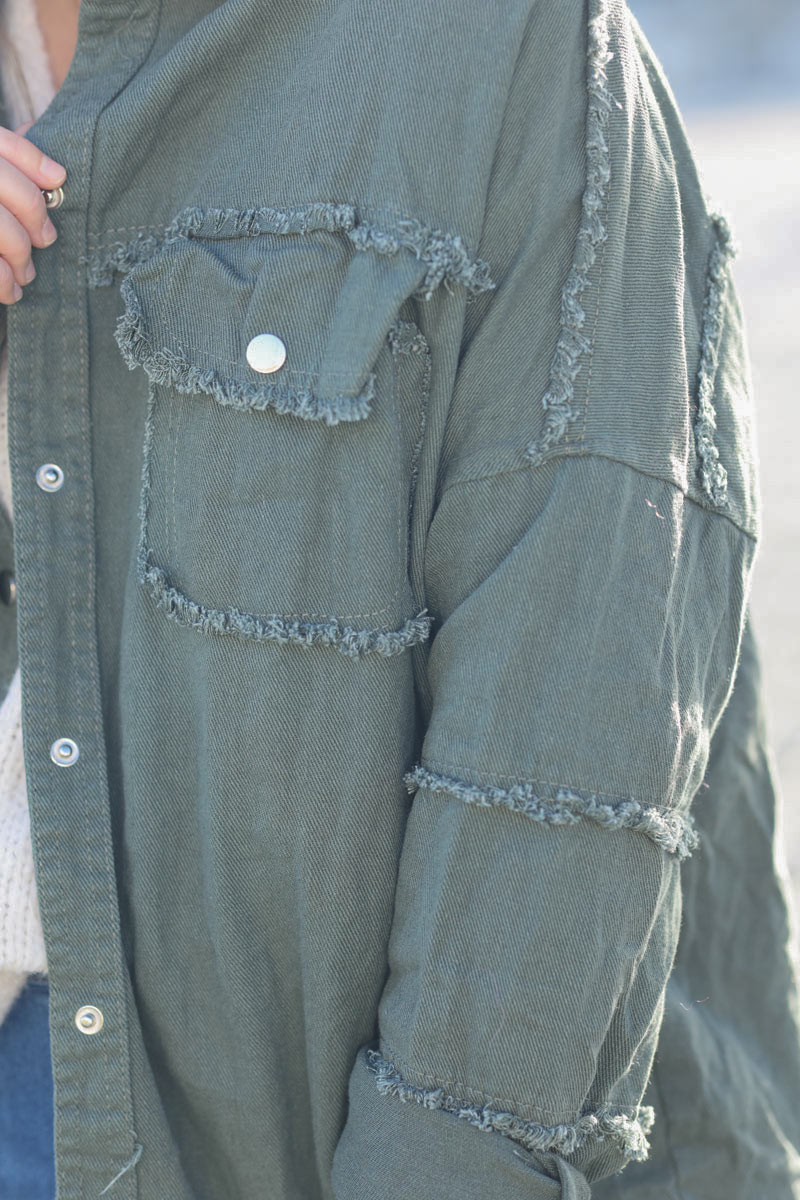 Veste en jean kaki oversize finitions franges Rock and Roll en bouclettes fuchsia