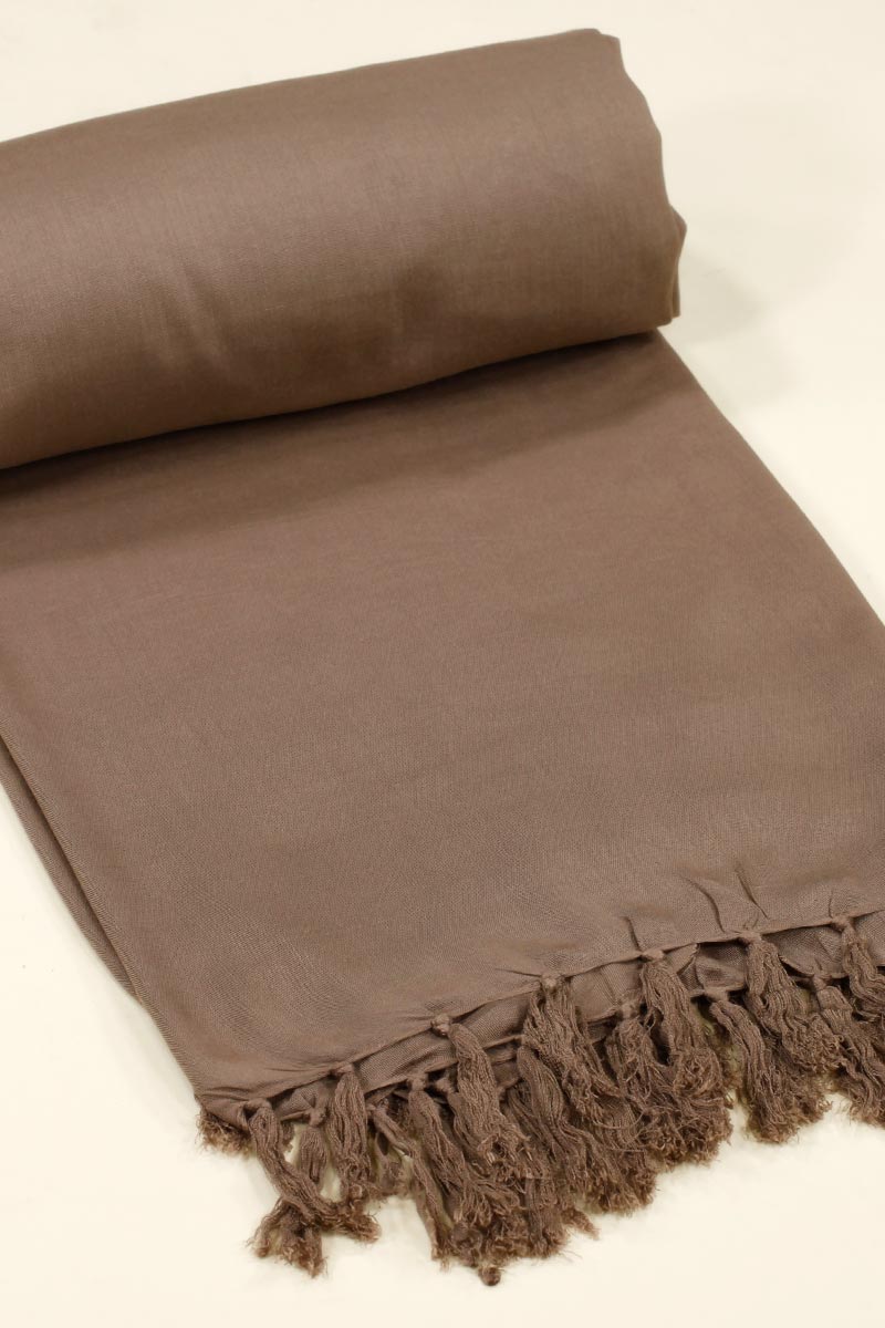 grand paréo marron clair uni serviette plage couleur taupe vacance 017