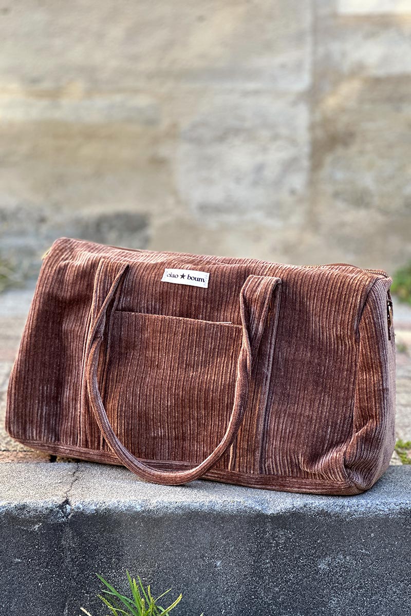 Sac en velours côtelé marron forme bowling bag