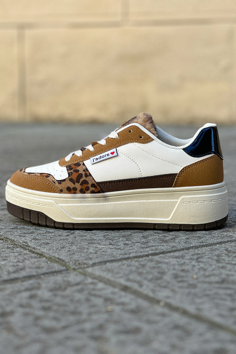 Baskets beige à plateforme compensée empiècements léopard et camel
