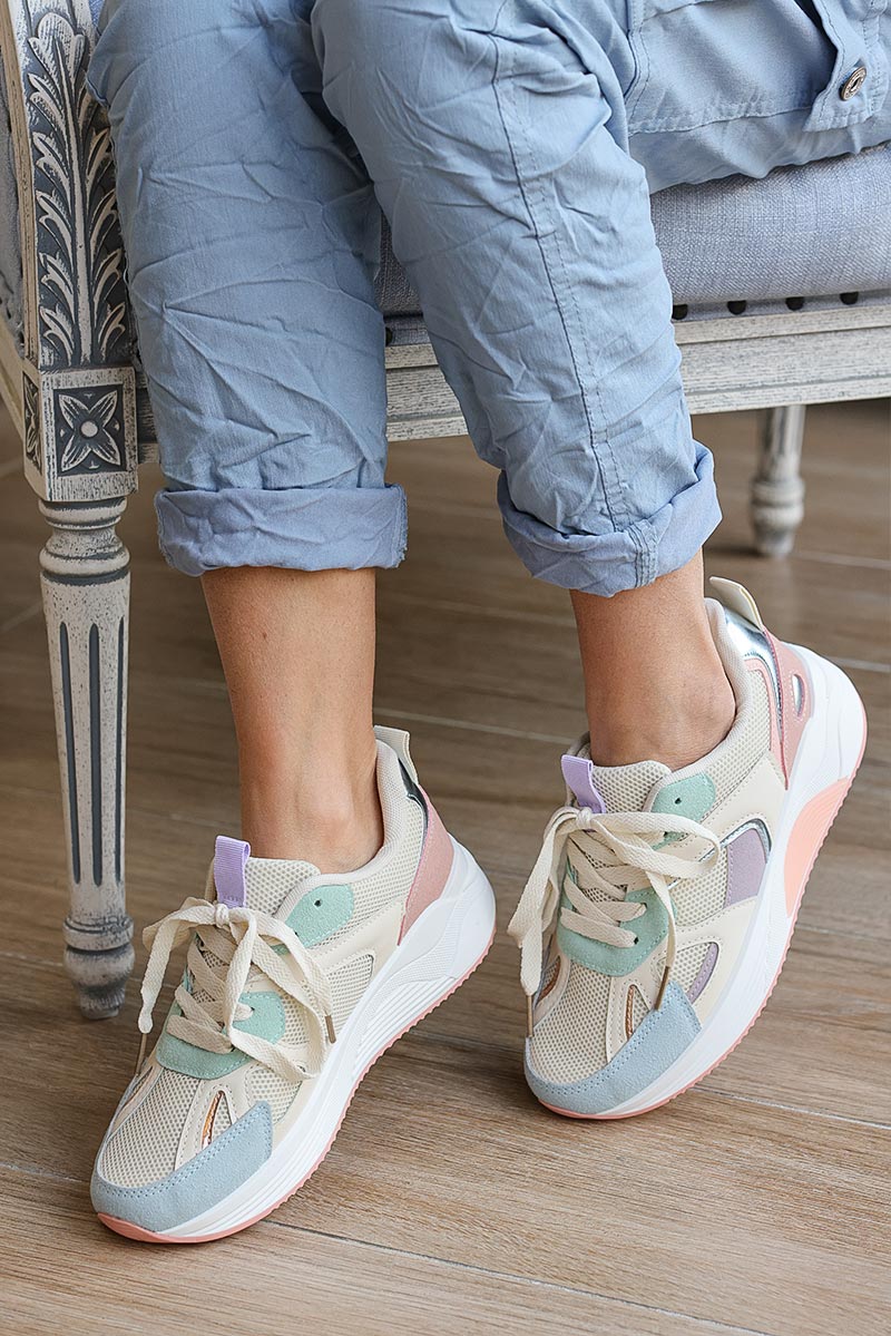 Running style trainers in beige and pastel colours