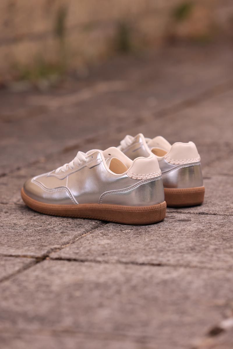 Silver lightweight sneakers with platform sole