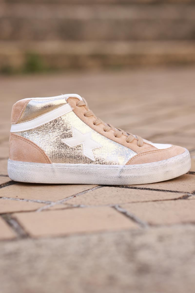 Zapatillas altas camel y dorado con suela desgastada de estrella blanca