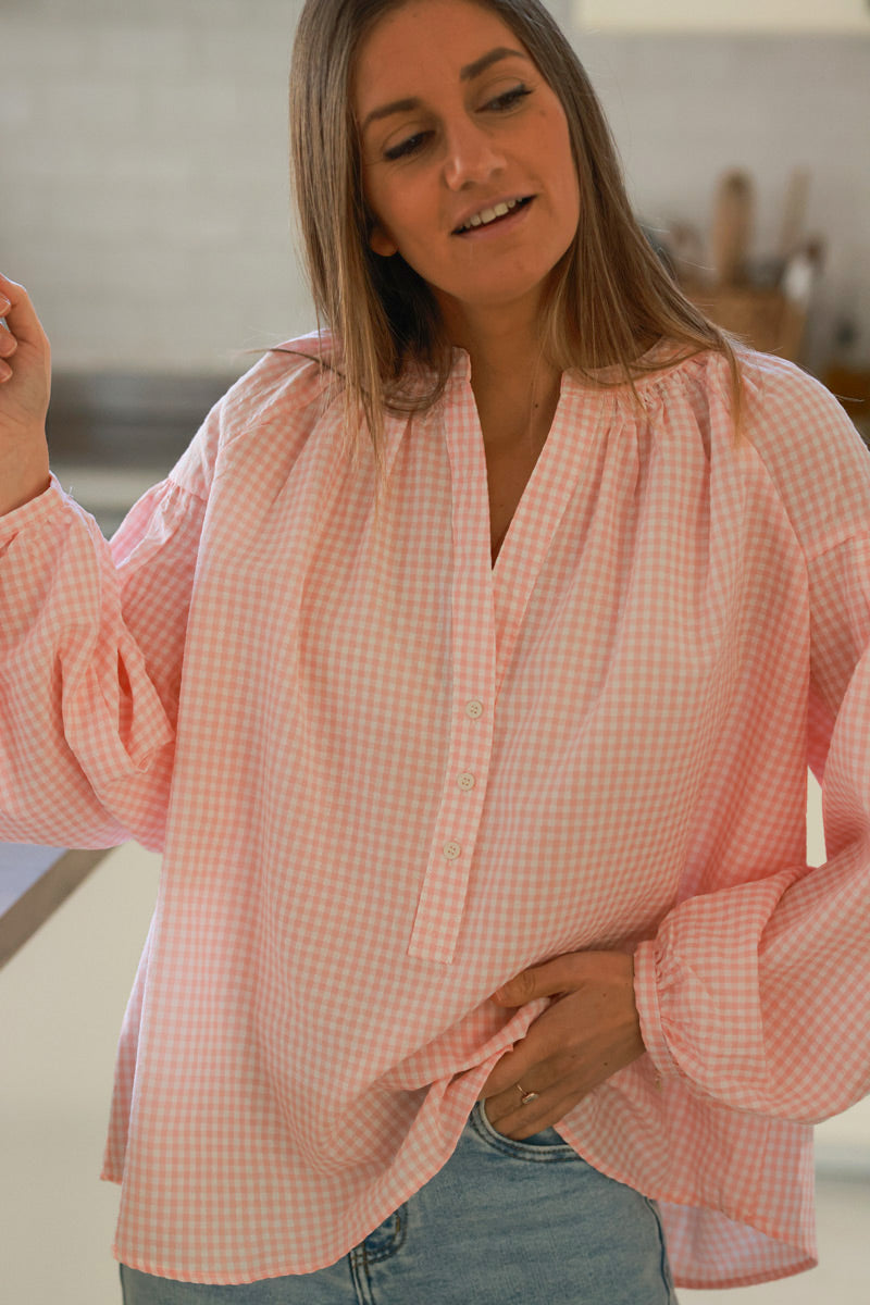 Blouse en coton effet gaufré motif carreaux vichy rose corail