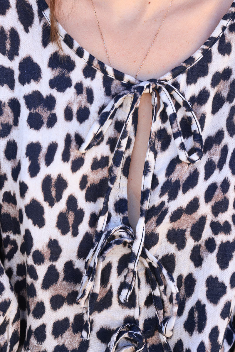 Blouse en coton ouverte avec nœuds imprimé léopard