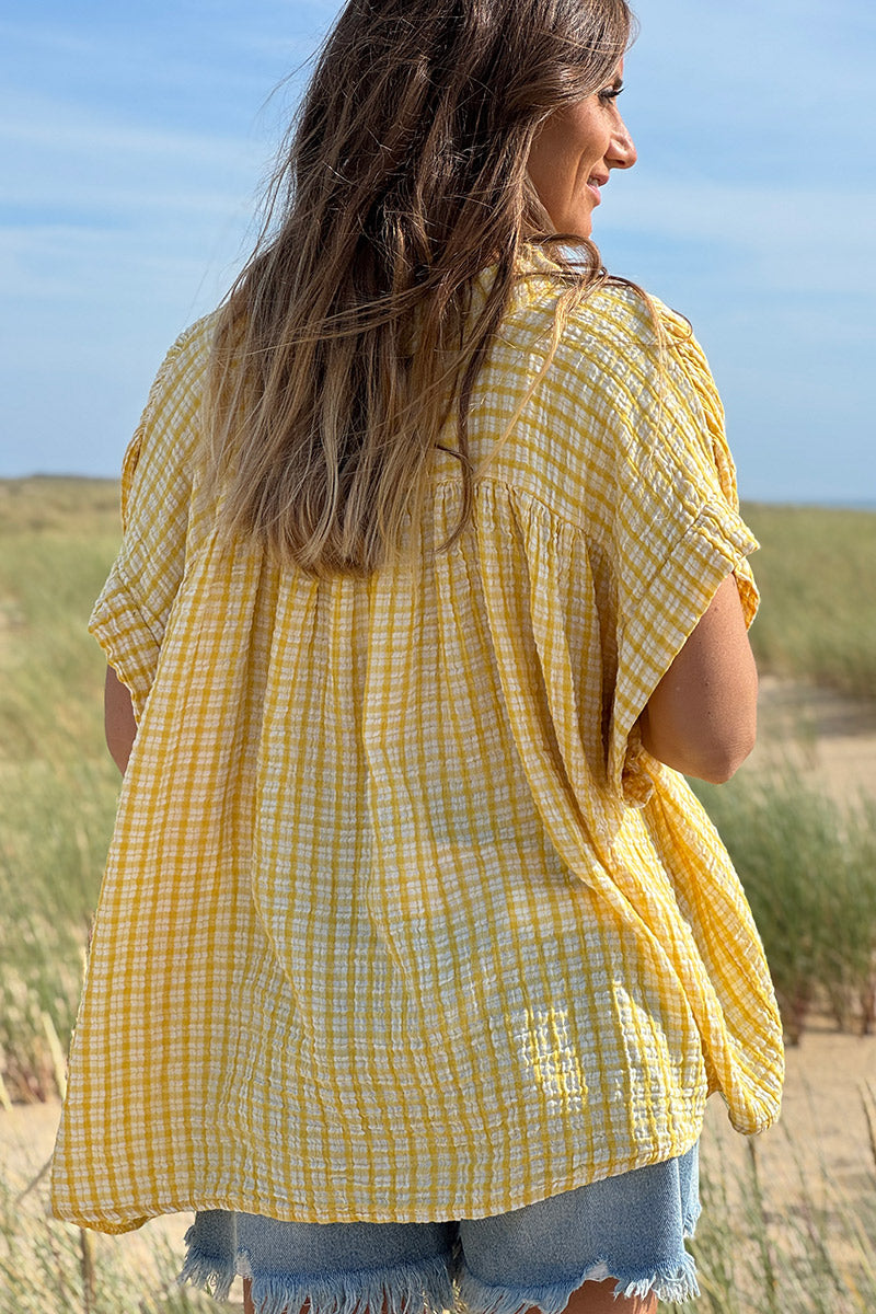 Blouse large en gaze de coton à rayures et carreaux vichy jaune manches courtes