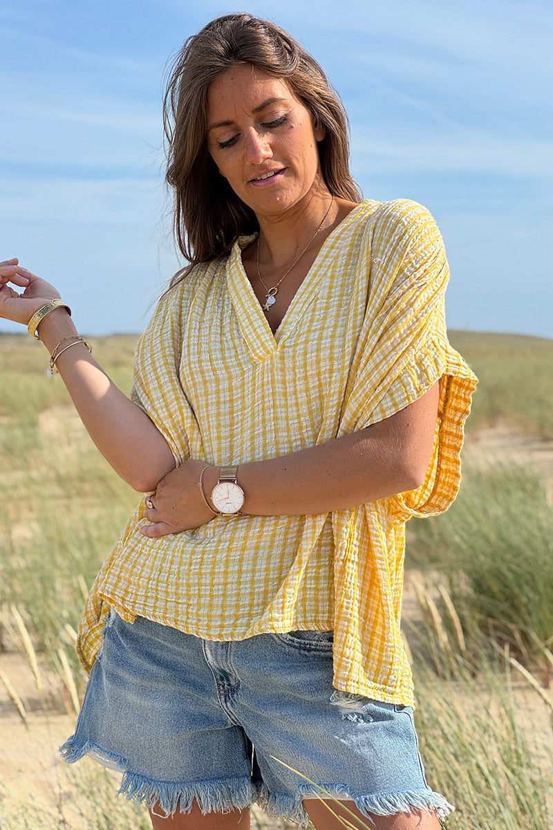 Blouse large en gaze de coton à rayures et carreaux vichy jaune manches courtes