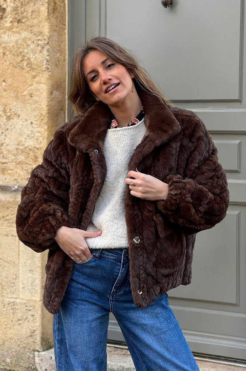 Blouson marron tout doux fausse fourrure torsadée avec boutons