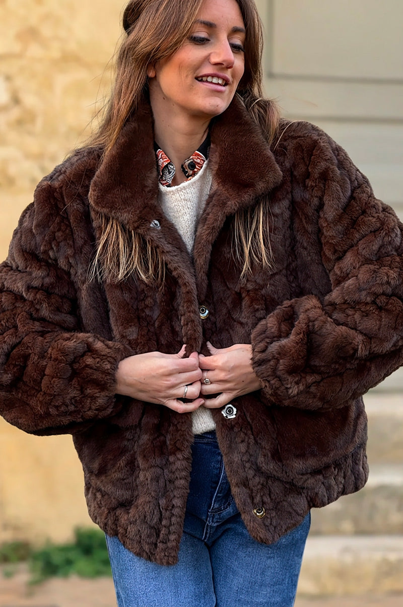Blouson marron tout doux fausse fourrure torsadée avec boutons