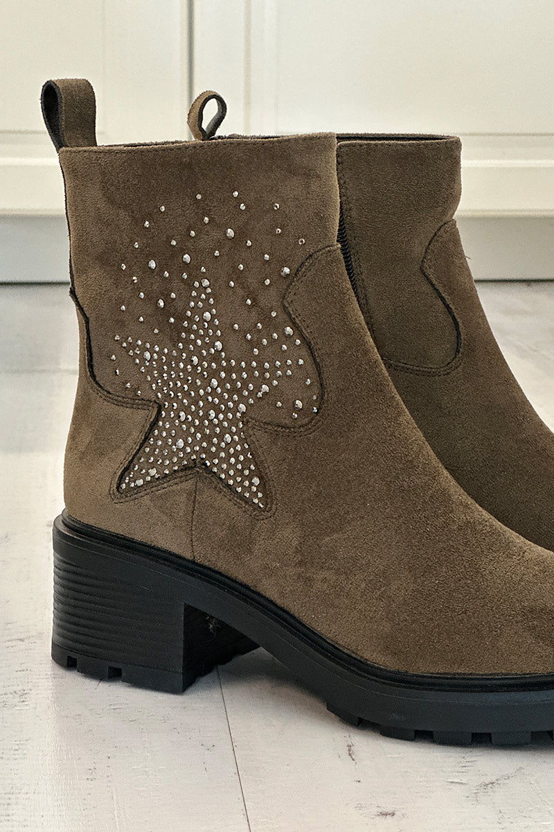 Boots kaki à talon cranté étoile en strass