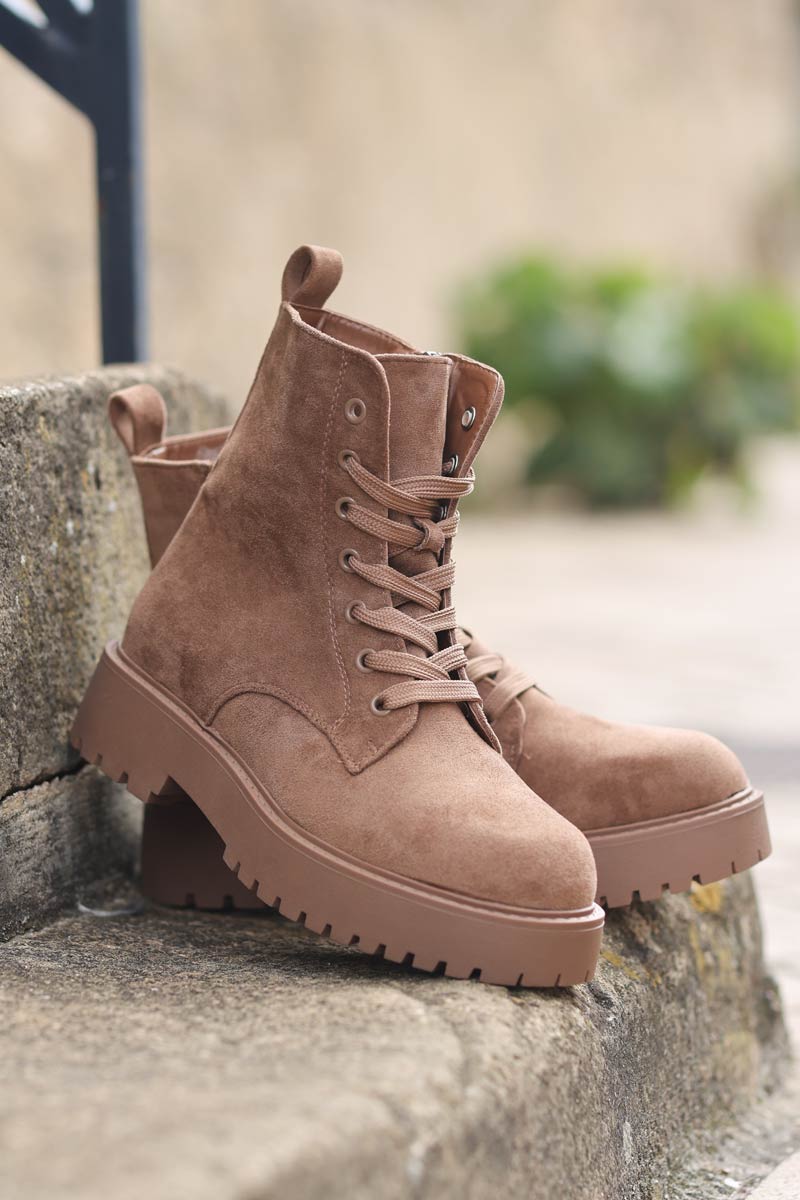 Boots montantes suedine semelle chunky camel bottines femme tendance E080 (1)