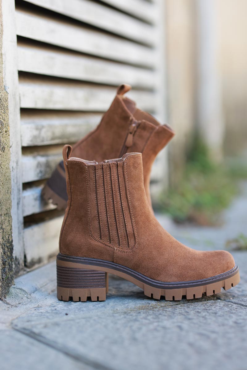 Chunky mid heel suedette chelsea boots in camel