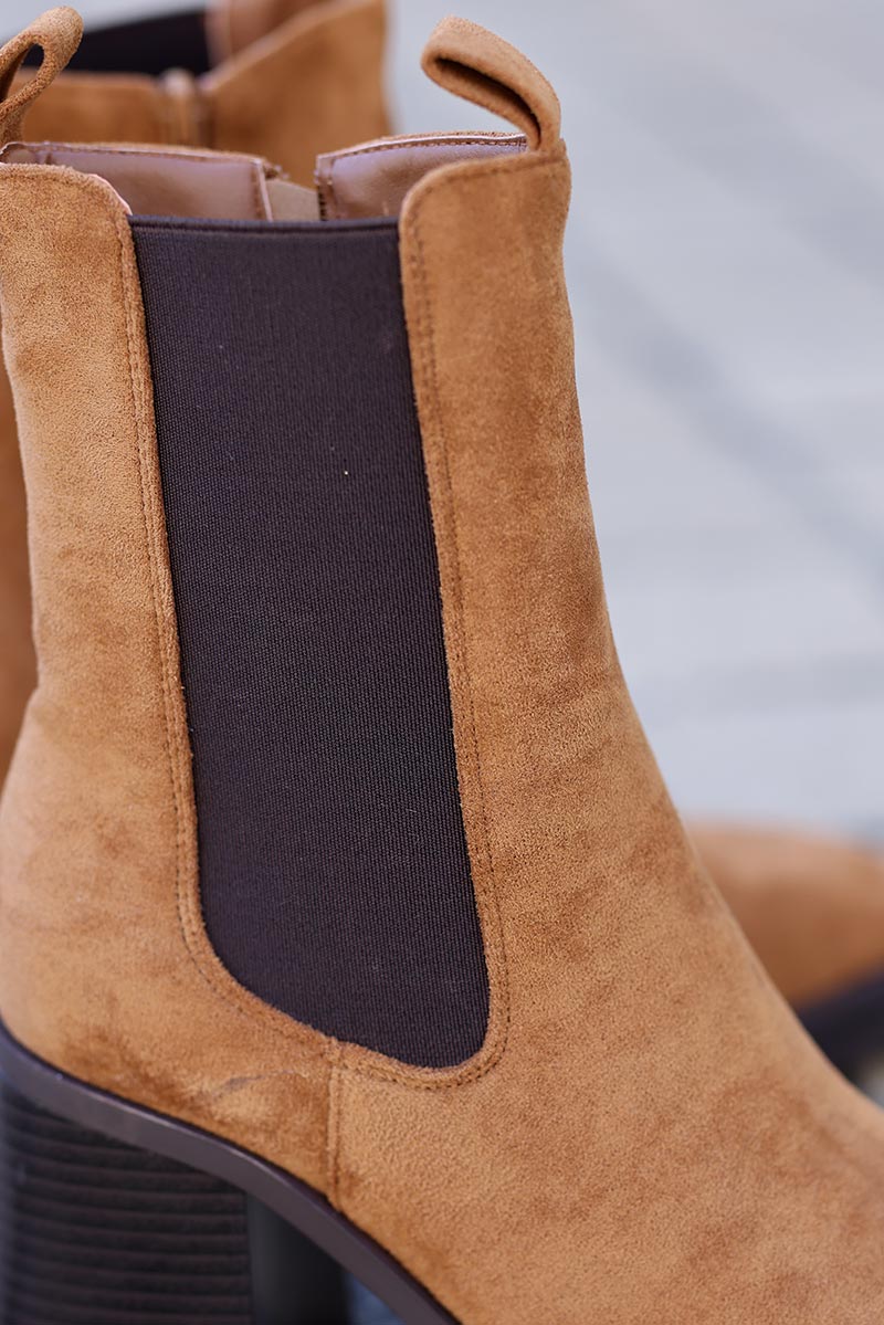 Chunky high heel chelsea boots in camel suedette