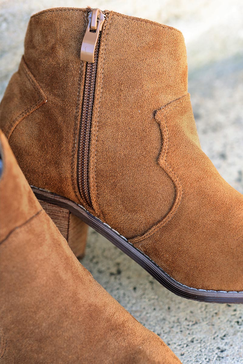 Camel cowboy style suedette ankle boots Horizons Lointains