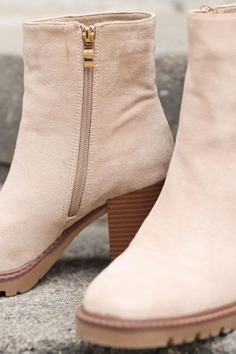 Beige suedette chunky high heel ankle boots Horizons Lointains