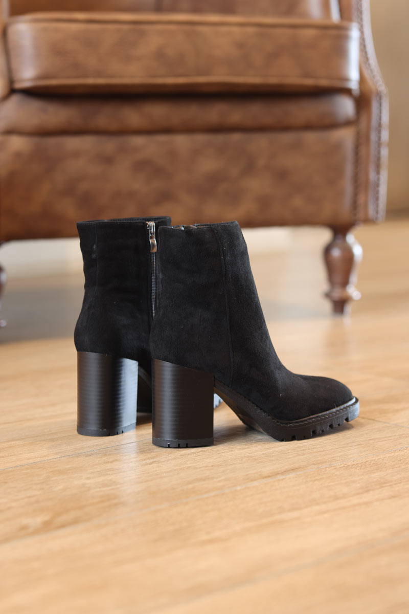 Black suede chunky outlet boots