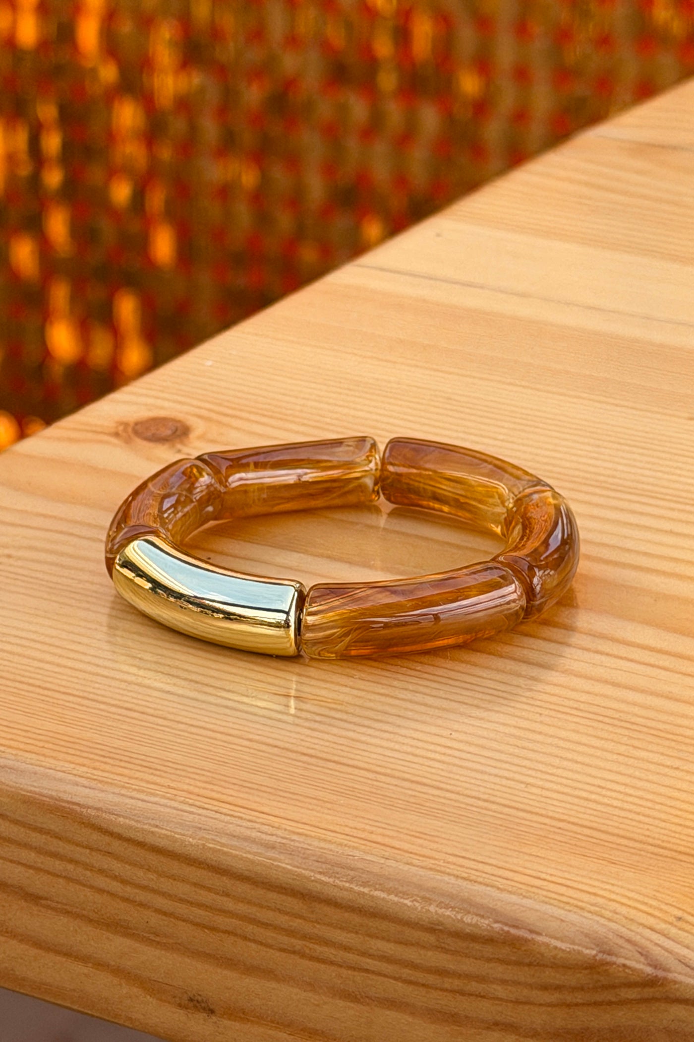 Bracelet élastique style jonc en perles acetate marron écaille et dorée