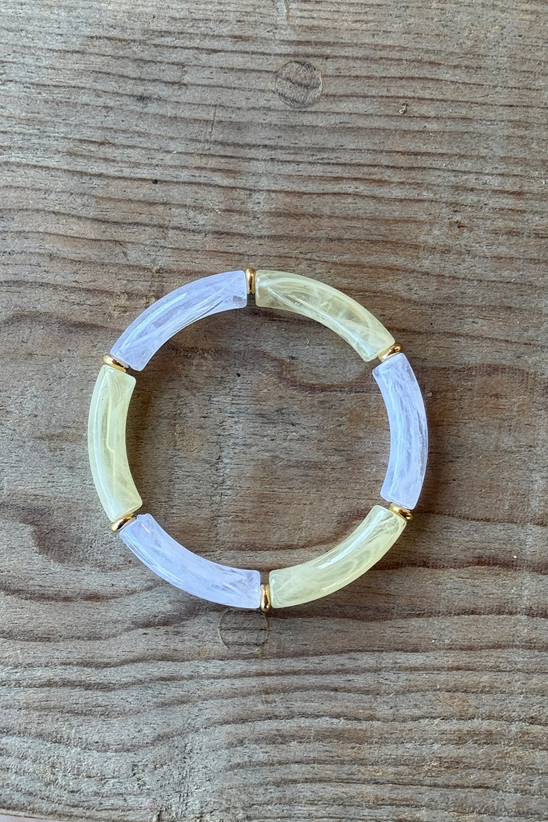 Bracelet élastique style jonc en perles fines acétate marbrées jaune pâle et blanc