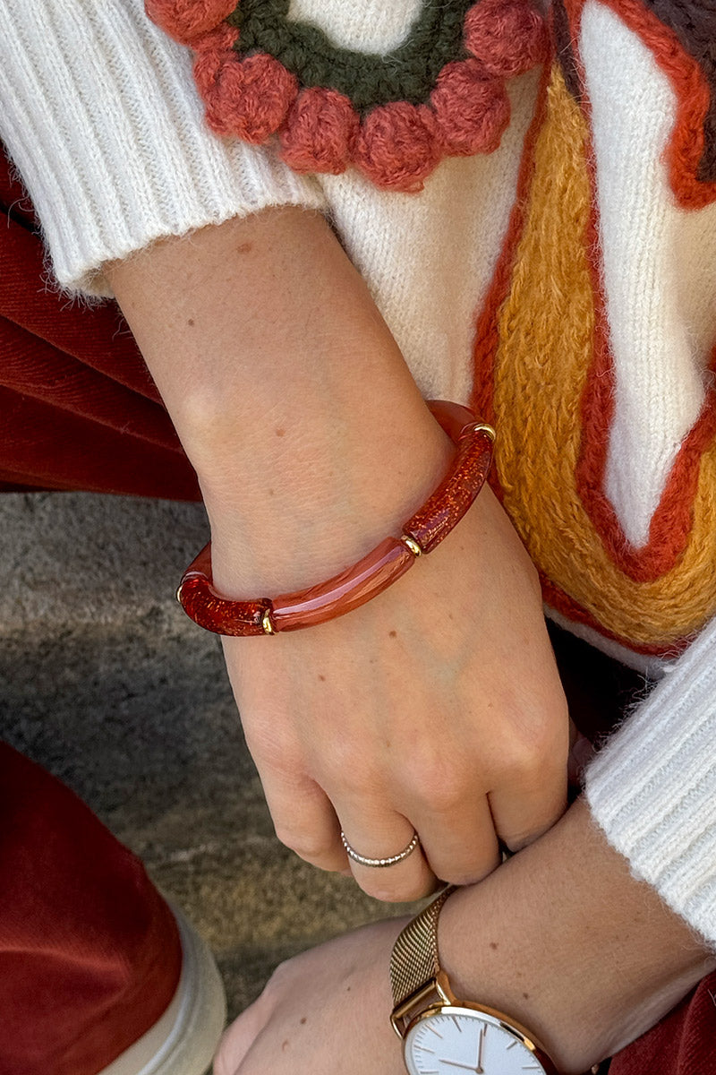 Bracelet élastique style jonc en perles fines acétate marbrées terracotta et paillettes
