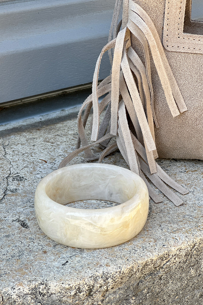 Bracelet jonc en résine marbré beige