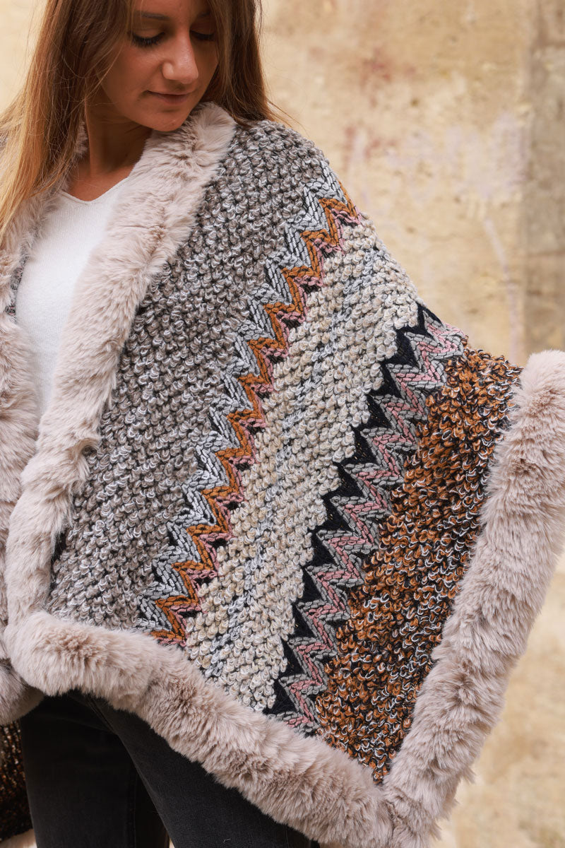 Beige Zig-Zag Jumper Knit Shawl with Faux Fur Trim