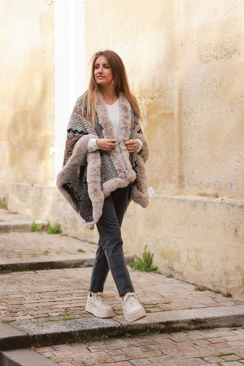 Beige Zig-Zag Sweater Knit Shawl with Faux Fur Trim