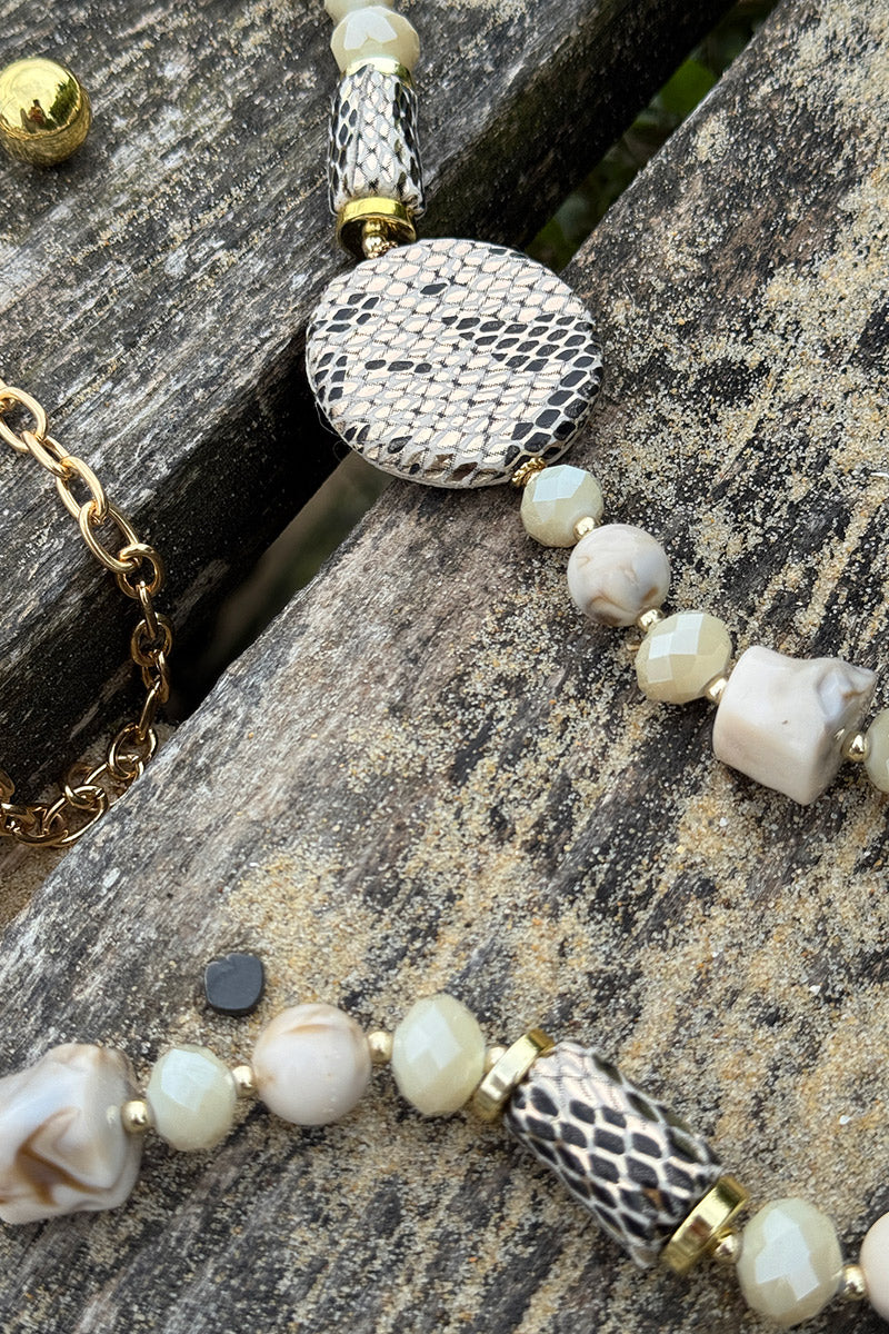Ceinture de taille en métal chaine dorée et perles marbrées brillante et python