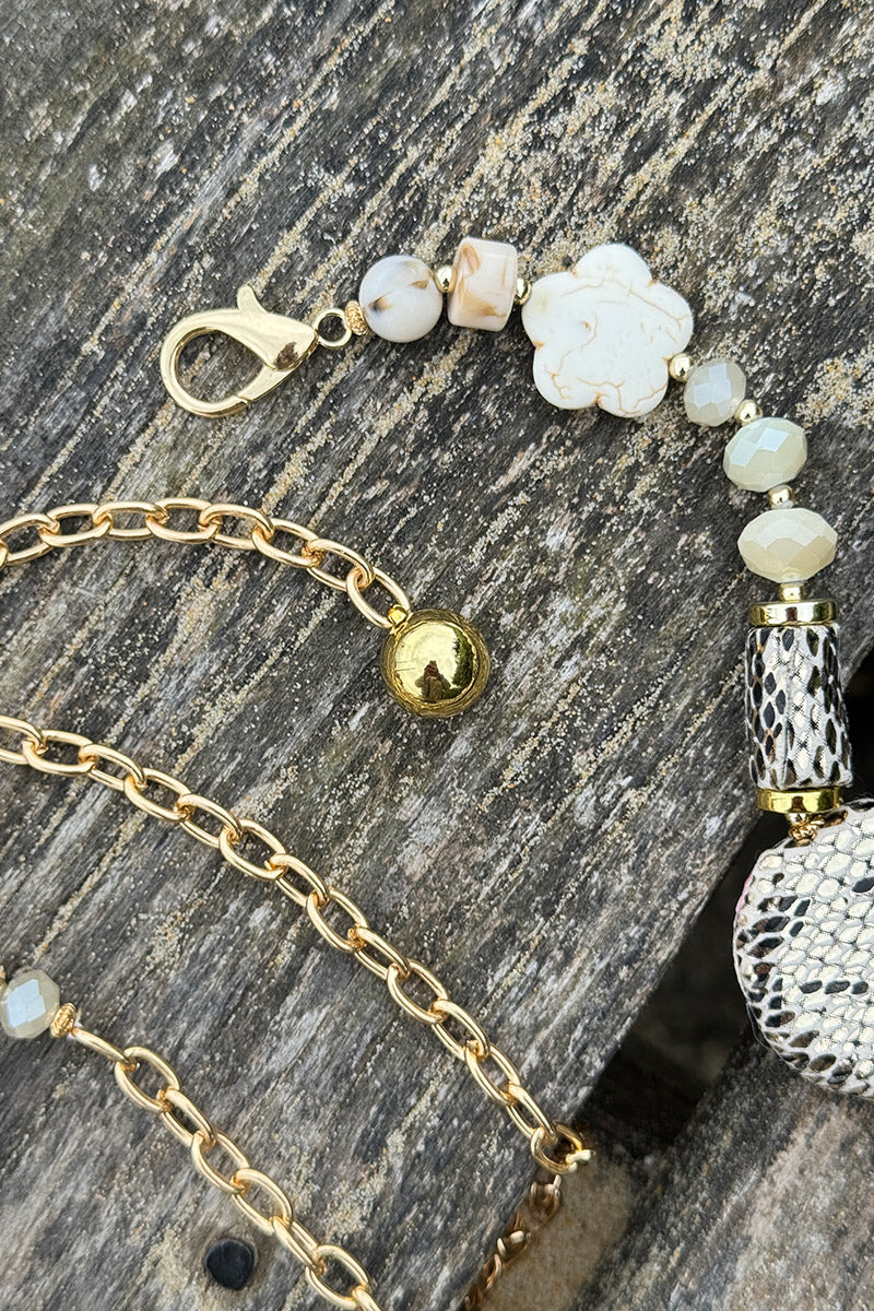 Ceinture de taille en métal chaine dorée et perles marbrées brillante et python