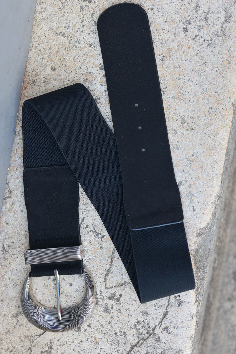 Ceinture élastique et suédine noire boucle argentée relief