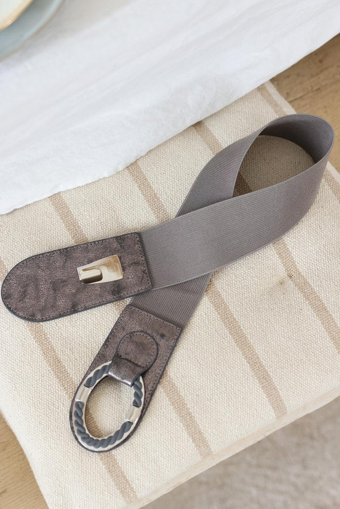 Ceinture élastiquée à boucle carrées en métal brossé - Taupe