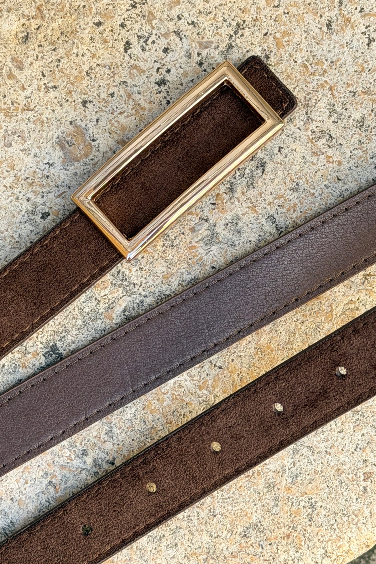 Ceinture marron réversible suédine ou lisse à boucle rectangulaire dorée
