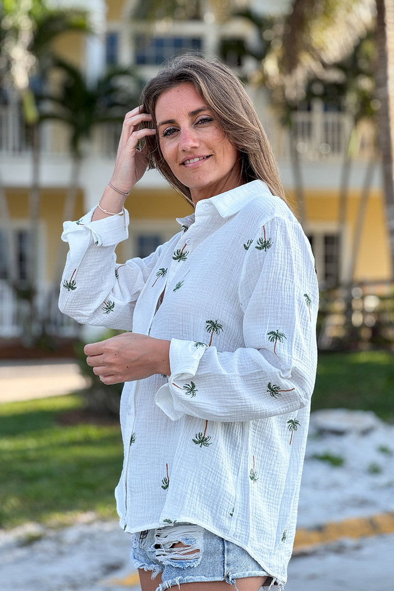 Chemise blanche en gaze de coton broderie palmiers