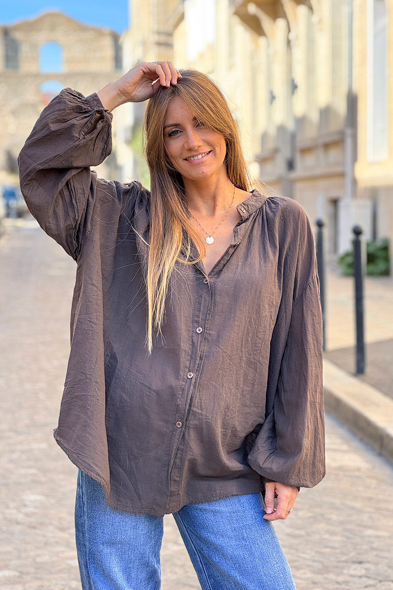 Chemise coton marron coupe large et loose