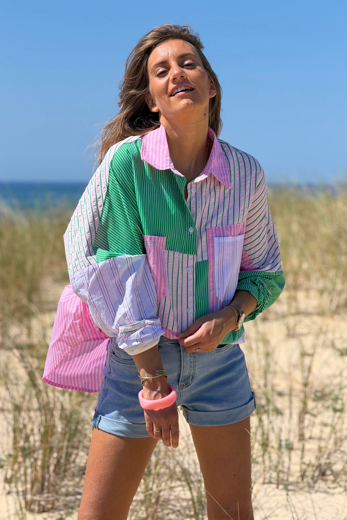 Chemise en coton imprimé rayures diverses roses et vertes