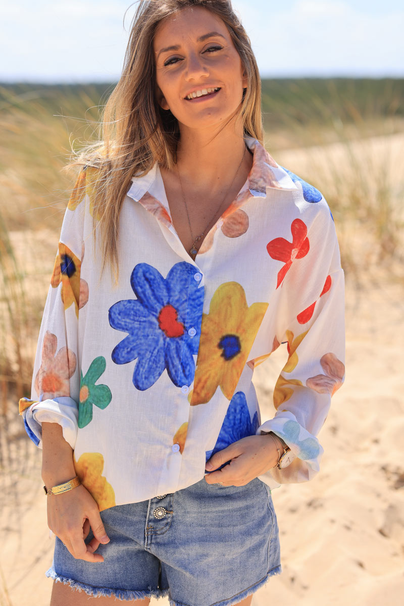 Chemise légère blanche grosse fleurs imprimées colorées