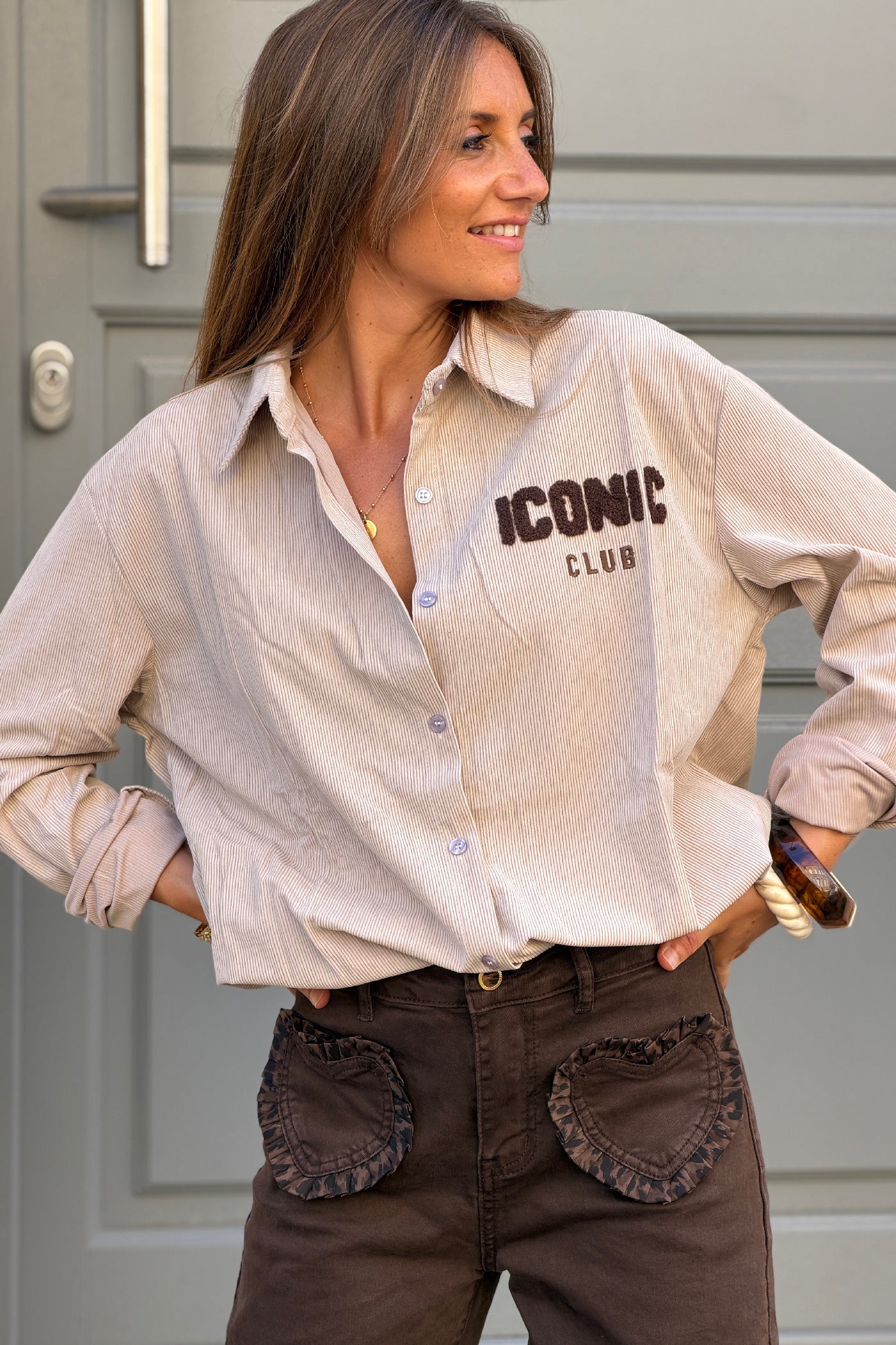 Chemise loose en velours côtelé beige broderie Iconic marron